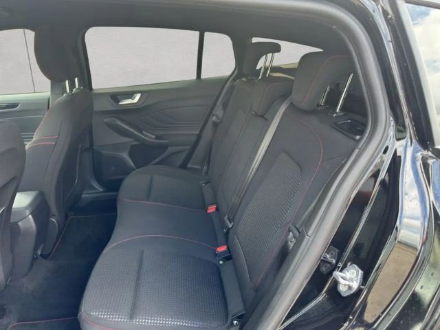 Ford Focus EcoBoost ST Line Wagon