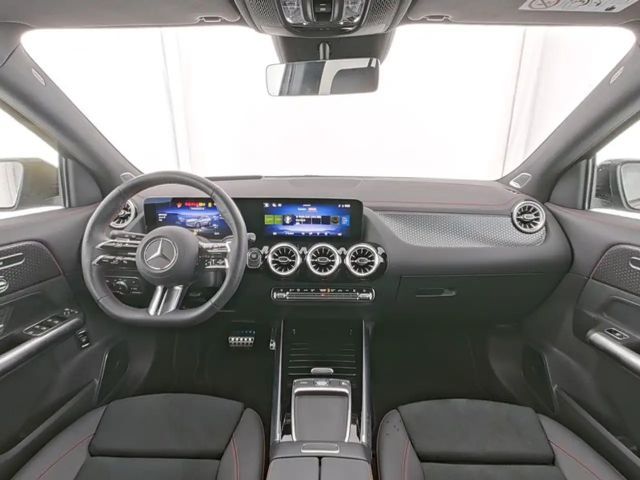 Mercedes-Benz EQA 350 4MATIC AMG Line