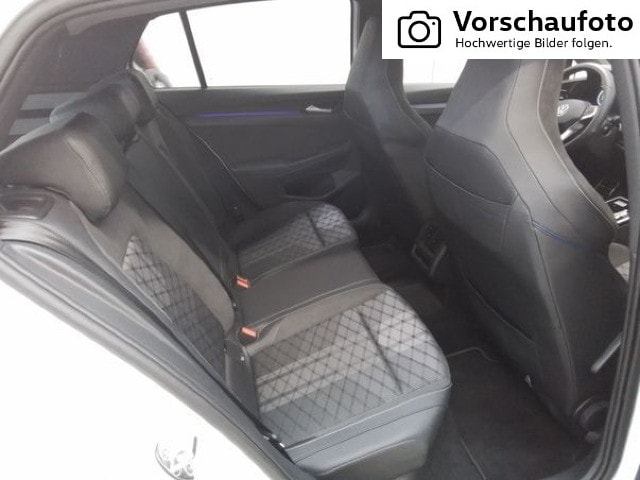 Volkswagen Golf 2.0 TDI DSG Golf VIII R-Line
