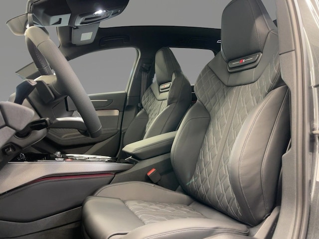 Audi A6 Avant Quattro S-Tronic