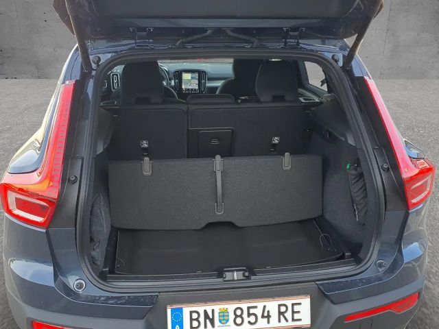 Volvo XC40 Dark Plus