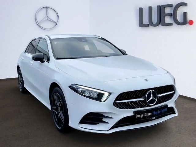 Mercedes-Benz A 250 A 250 e AMG Line