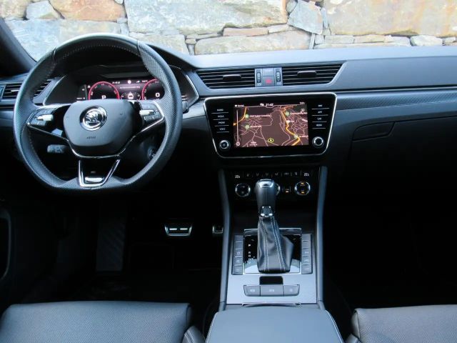 Skoda Superb 2.0 TSI 4x4 Combi Sportline