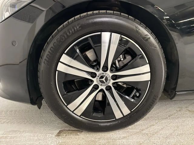 Mercedes-Benz C 220 4MATIC C 220 d Estate