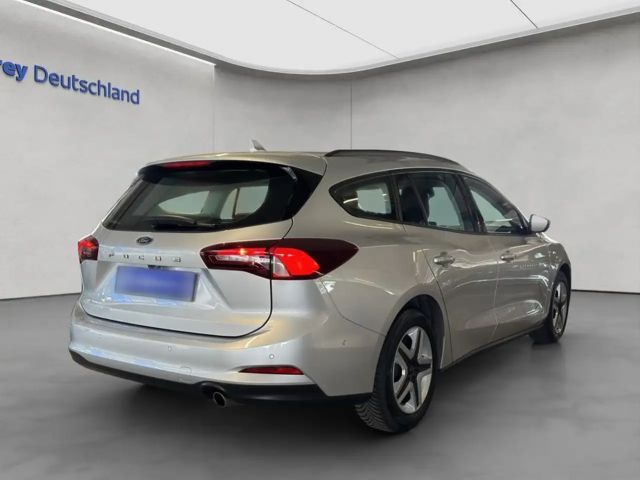 Ford Focus Cool & Connect EcoBoost Wagon