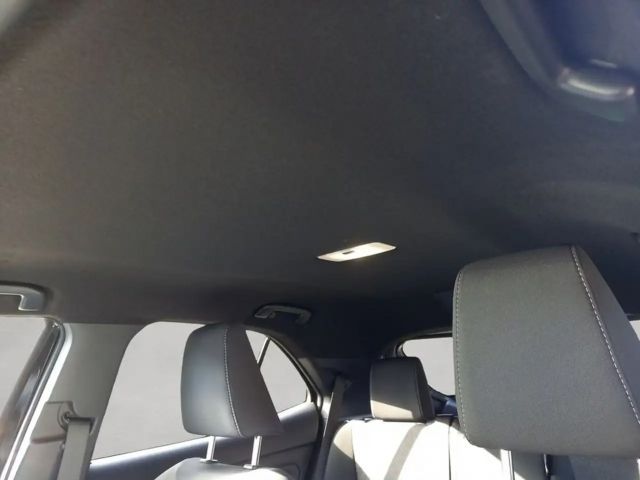 Toyota Yaris Cross Teamplayer,Safety-Paket,Winter-Paket