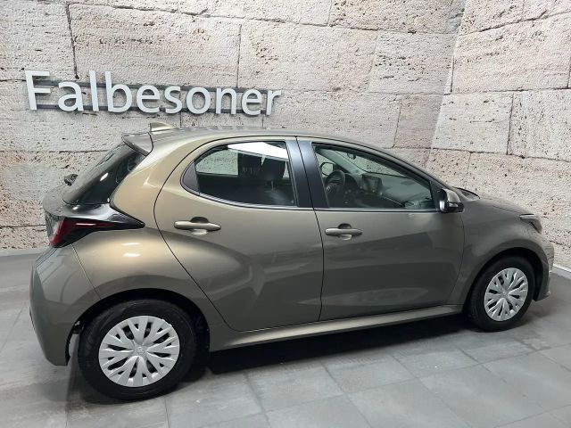 Toyota Yaris Active VVT-i