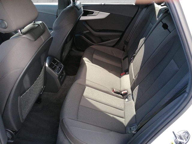 Audi A4 35 TFSI Avant S-Tronic