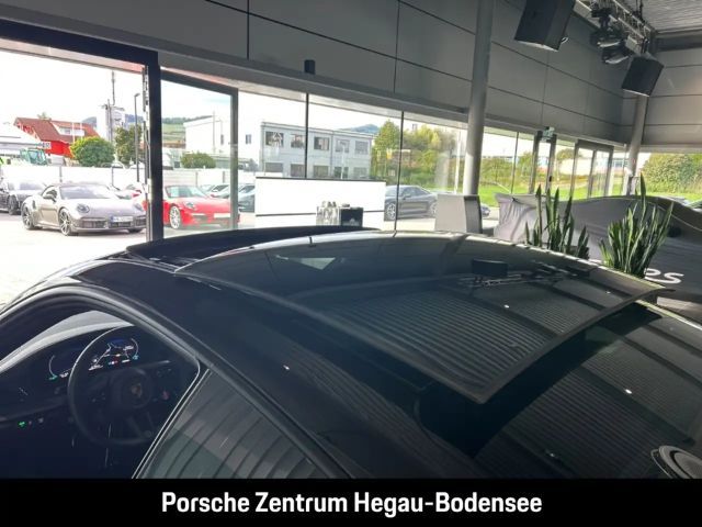 Porsche 992 Carrera Coupé