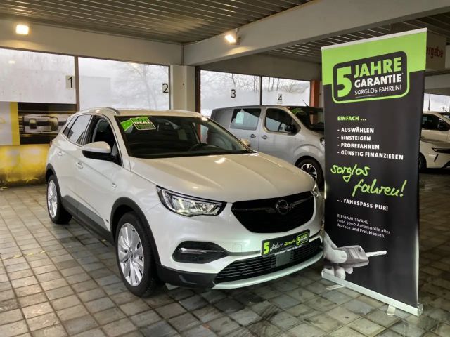 Opel Grandland X 1.6 Turbo