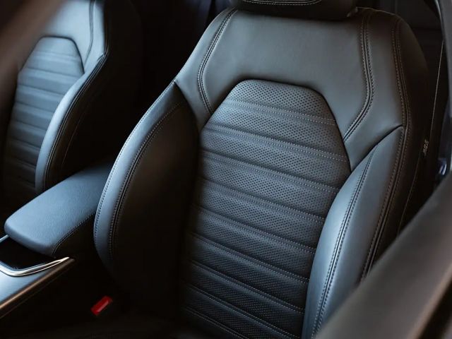 Alfa Romeo Giulia AT8 Q4 Veloce