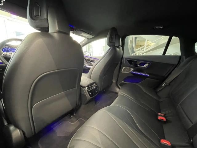 Mercedes-Benz EQE 350 Premium Sedan