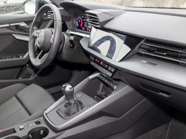 Audi A3 30 TFSI S-Line Sedan Sportback