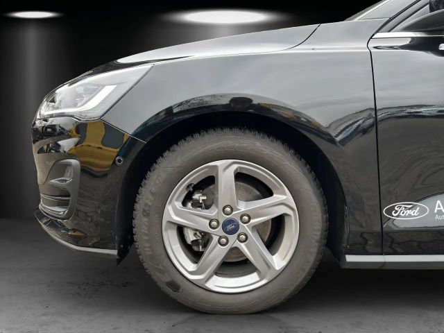 Ford Focus Titanium Wagon