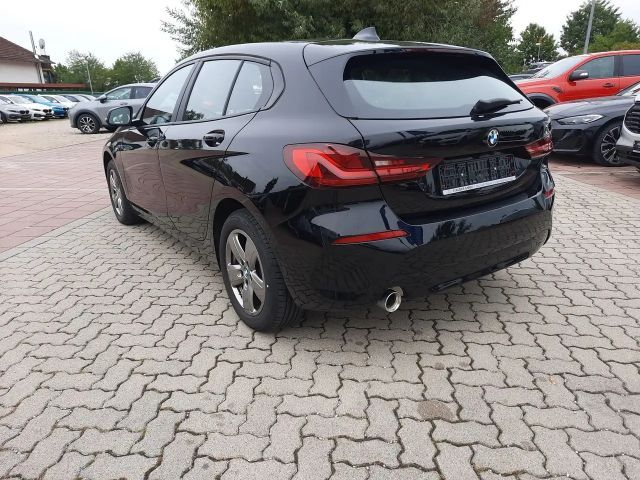 BMW 116 116i Advantage pakket Sedan