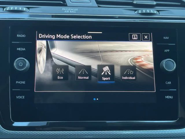 Volkswagen Touran DSG R-Line