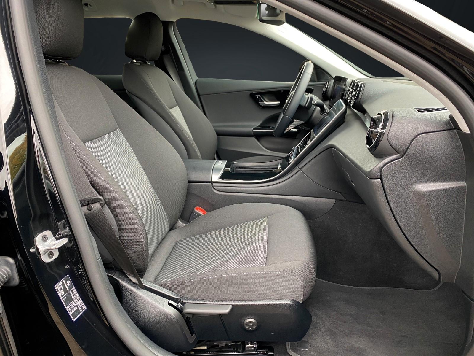 Mercedes-Benz C 200 AVANTGARDE C 200 d Estate