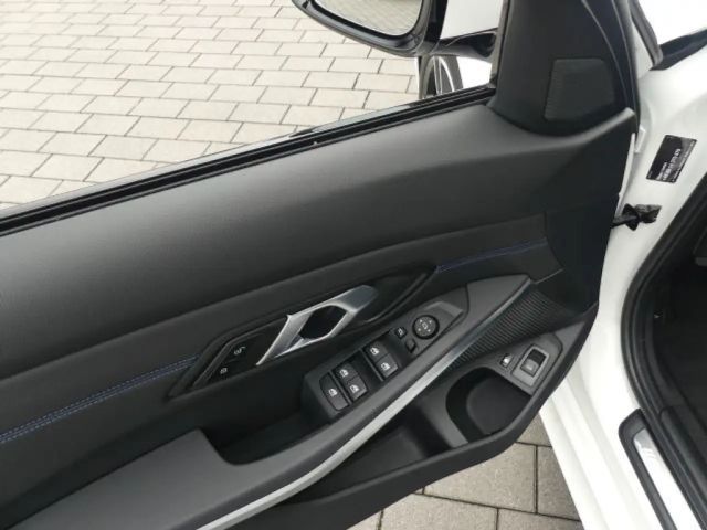 BMW 330 330e