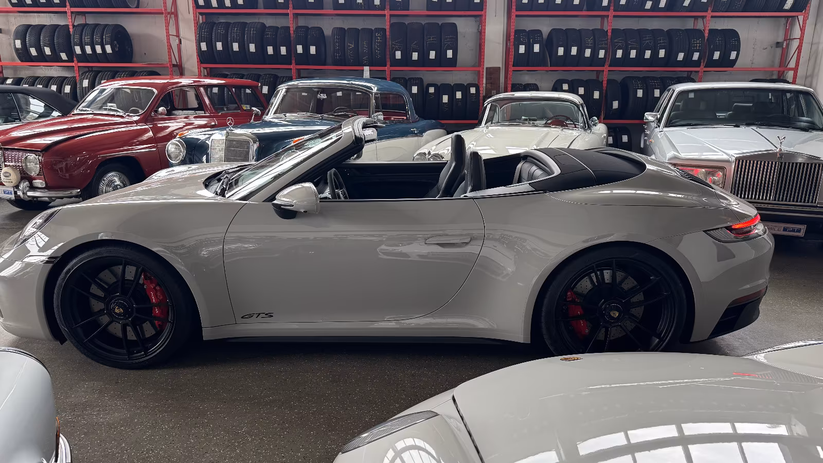 Porsche 911 4 992 Cabriolet Carrera GTS