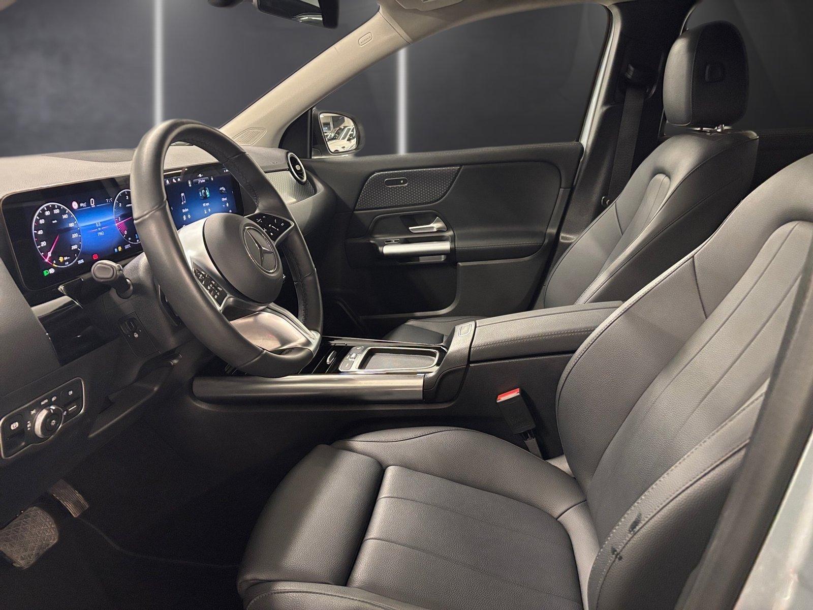 Mercedes-Benz GLA 220 4MATIC GLA 220 d Progressive