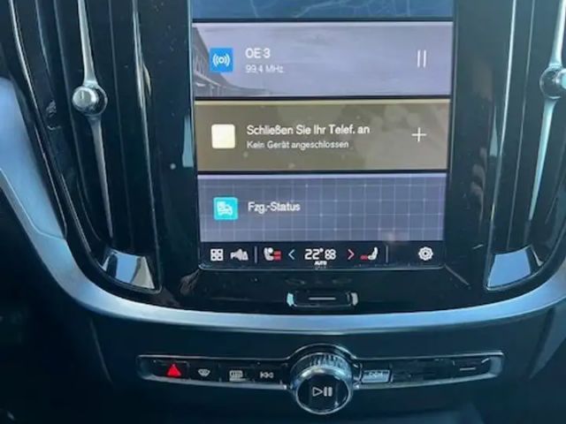 Volvo V60 Core Hybrid