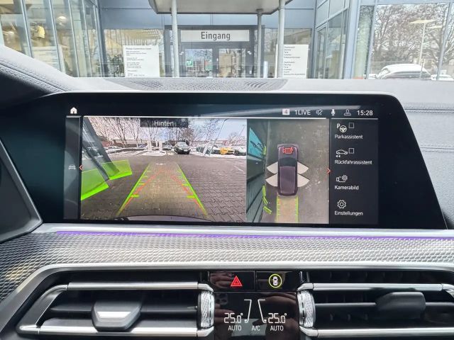 BMW X5 Individual M50i