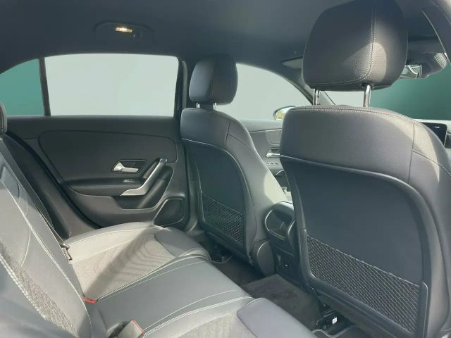 Mercedes-Benz A 200 Progressive