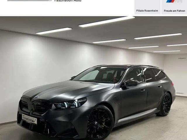 BMW M5 Touring Carbon-Keramik M Driver´s P. B&W LED AHK K