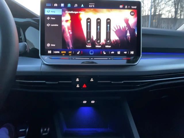 Volkswagen Golf 1.5 eTSI Golf VIII