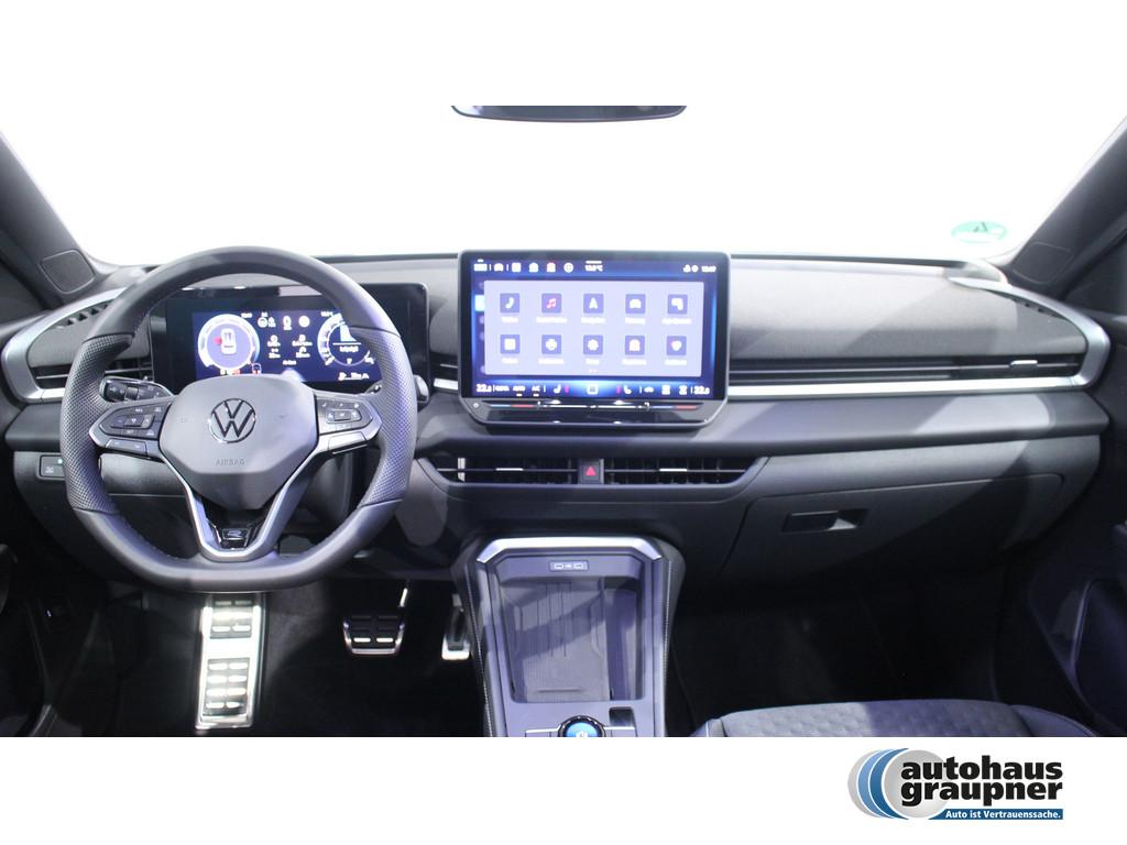 Volkswagen T-Roc 1.5 eTSI DSG R-Line