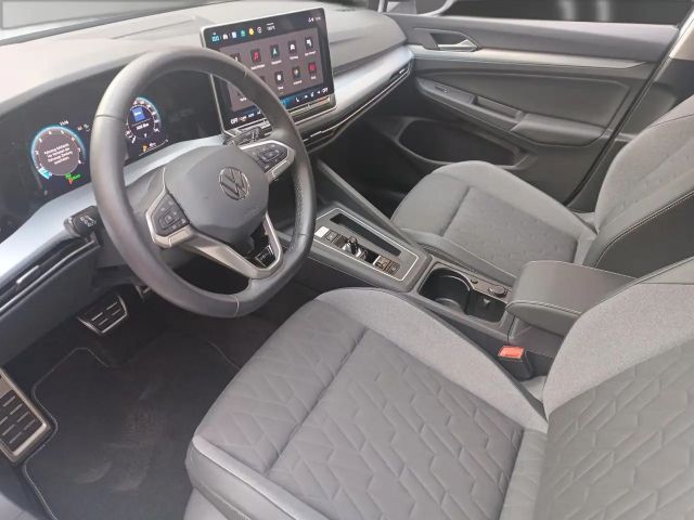 Volkswagen Golf 1.5 eTSI DSG Golf VIII