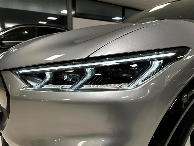 Ford Mustang Mach-E AWD Standard range