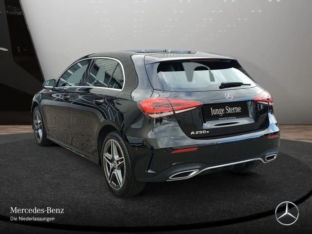Mercedes-Benz A 250 A 250 e AMG Line
