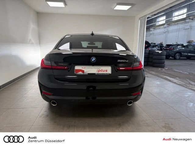 BMW 320 320e Advantage pakket Sedan