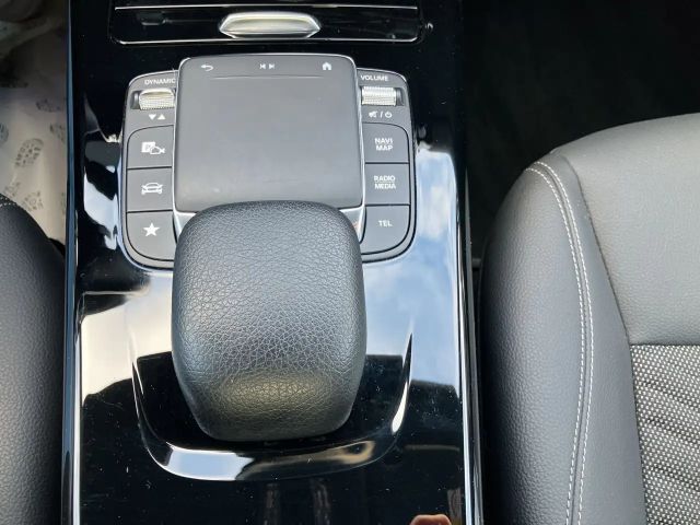 Mercedes-Benz CLA 200 Coupé Progressive