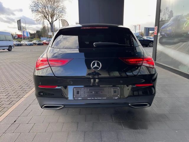 Mercedes-Benz CLA 180 Luxury Line