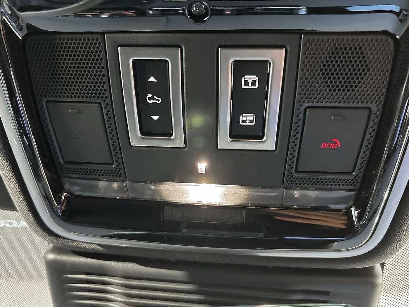 Land Rover Range Rover Velar Dynamic SE