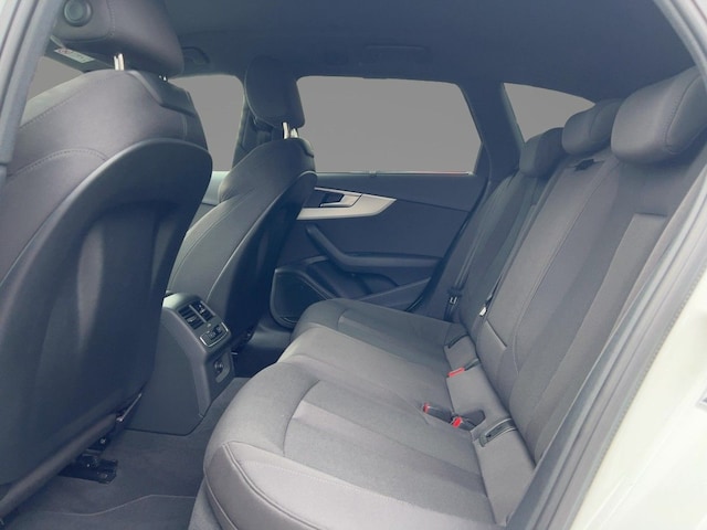Audi A4 35 TFSI Avant S-Line S-Tronic