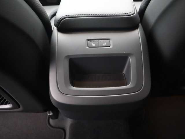 Volvo XC60 AWD Dark Plus