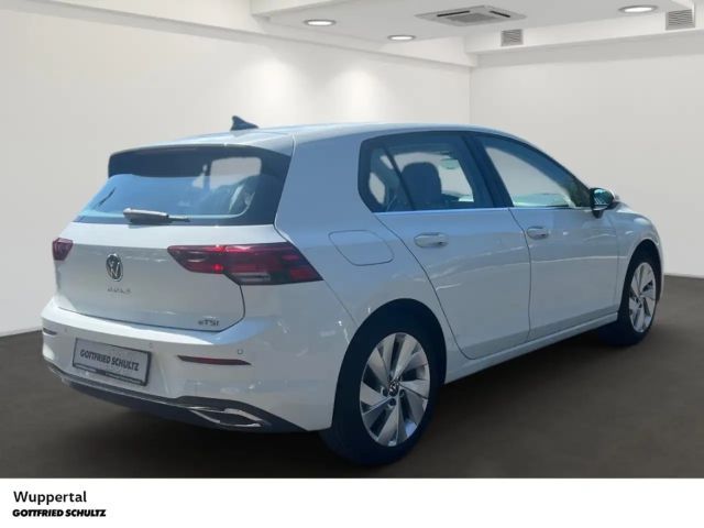 Volkswagen Golf 1.5 eTSI DSG