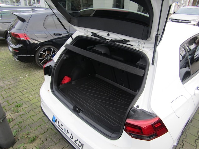 Volkswagen Golf 1.5 eTSI DSG
