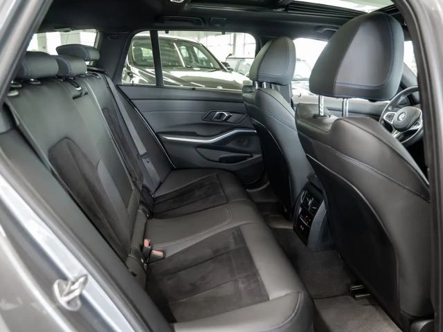 BMW 320 320i M-Sport Touring