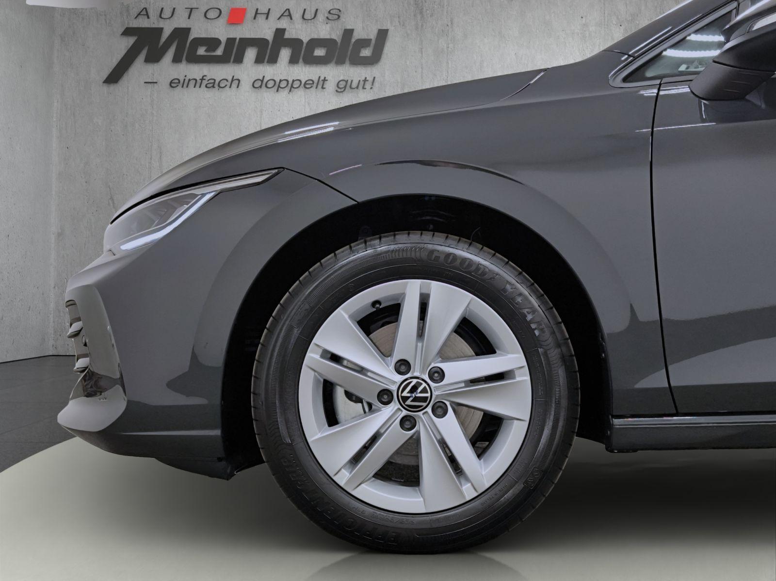 Volkswagen Golf 1.5 TSI DSG Life