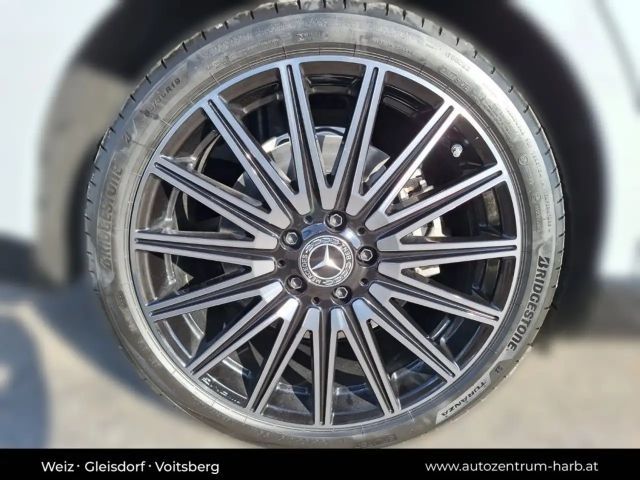 Mercedes-Benz CLA 350 4MATIC