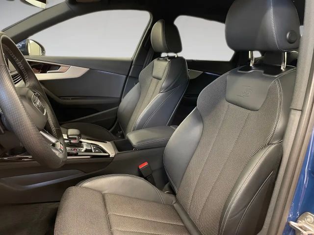 Audi A4 35 TFSI S-Line Sedan