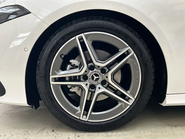 Mercedes-Benz A 200 AMG Line