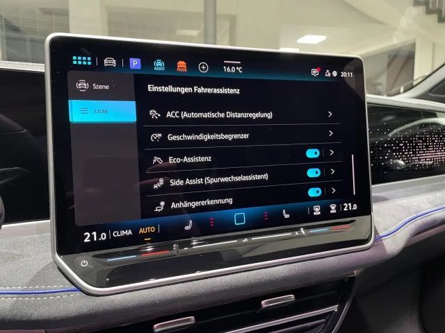 Volkswagen Passat DSG R-Line Style