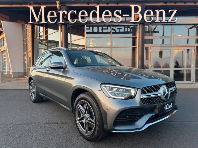 Mercedes-Benz GLC 300 4MATIC AMG Line