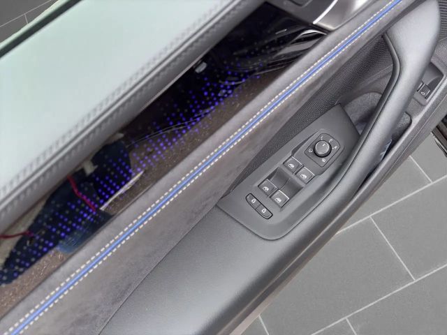 Volkswagen Passat R-Line eHybrid