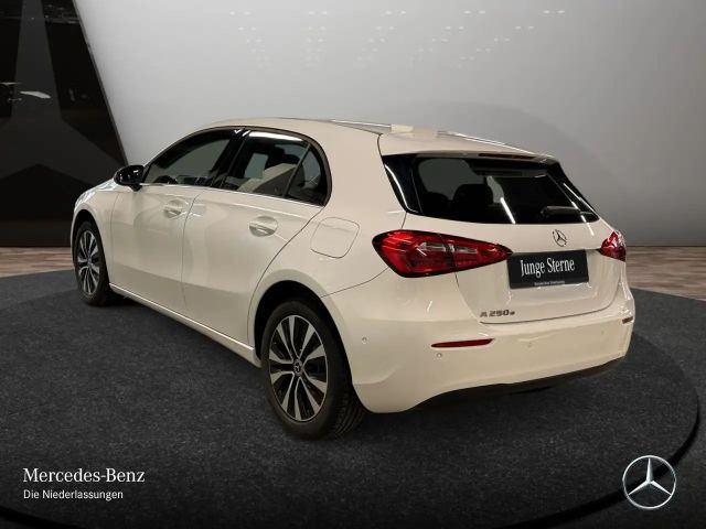 Mercedes-Benz A 250 A 250 e Style